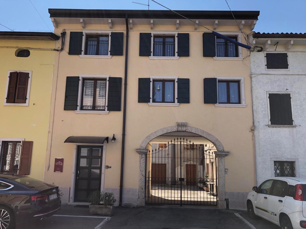 La Casa Della Ada Hotell Castelnuovo del Garda Exteriör bild