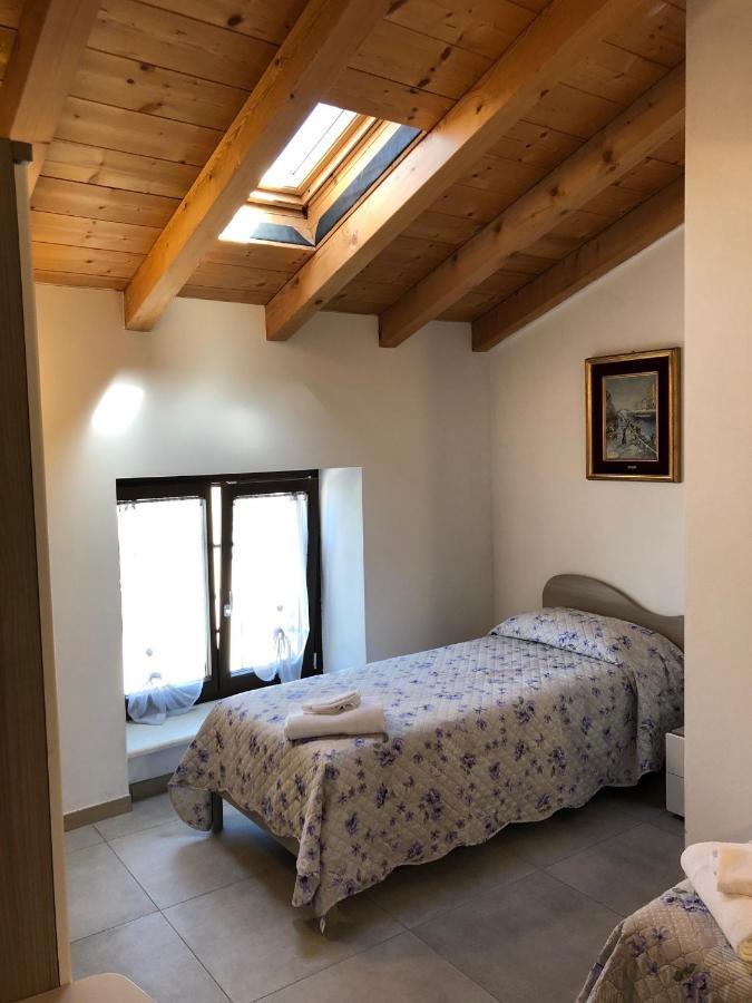 La Casa Della Ada Hotell Castelnuovo del Garda Exteriör bild