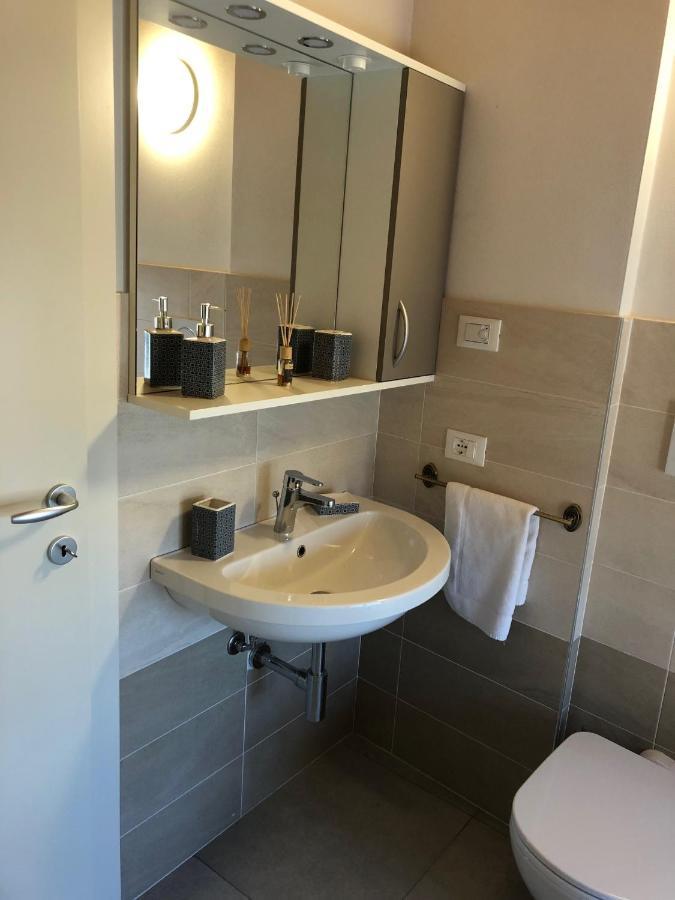 La Casa Della Ada Hotell Castelnuovo del Garda Exteriör bild