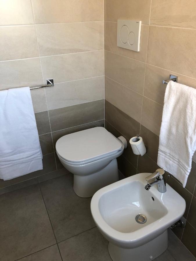 La Casa Della Ada Hotell Castelnuovo del Garda Exteriör bild