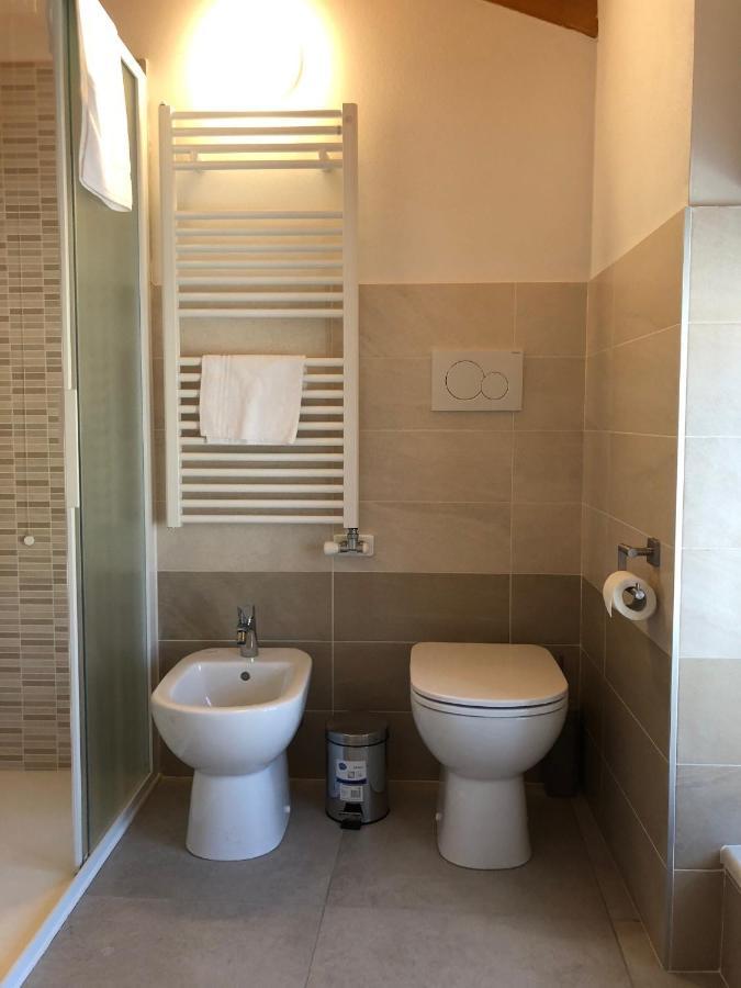 La Casa Della Ada Hotell Castelnuovo del Garda Exteriör bild