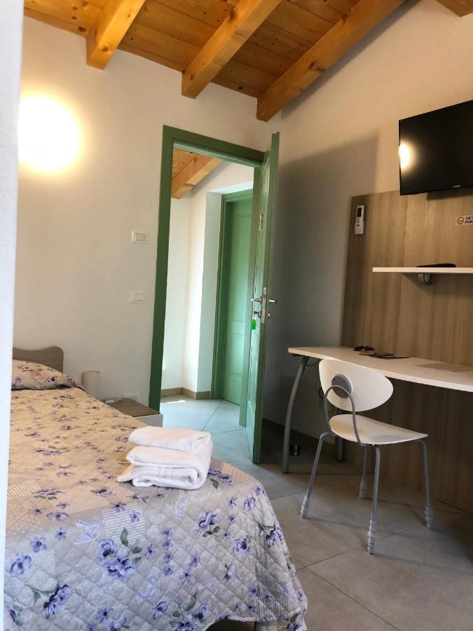 La Casa Della Ada Hotell Castelnuovo del Garda Exteriör bild