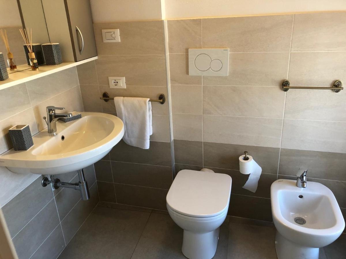 La Casa Della Ada Hotell Castelnuovo del Garda Exteriör bild