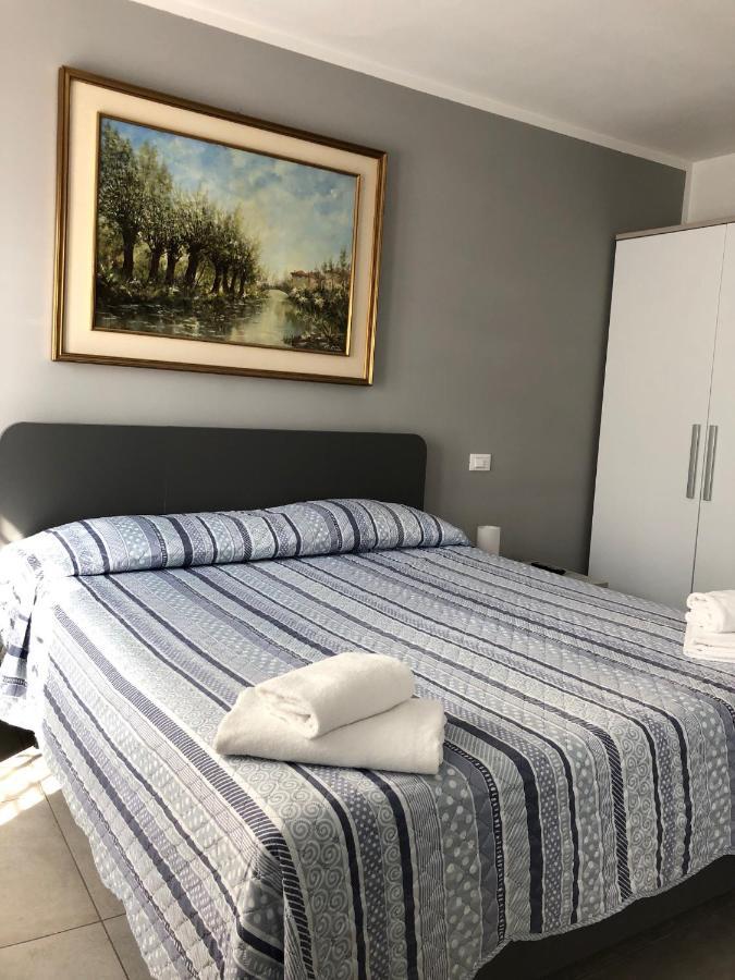 La Casa Della Ada Hotell Castelnuovo del Garda Exteriör bild
