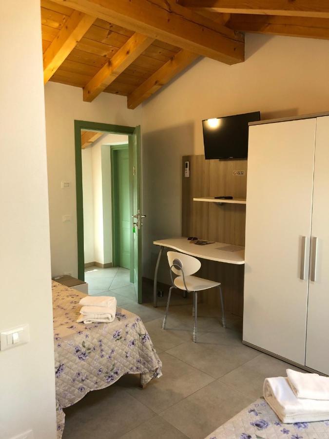 La Casa Della Ada Hotell Castelnuovo del Garda Exteriör bild