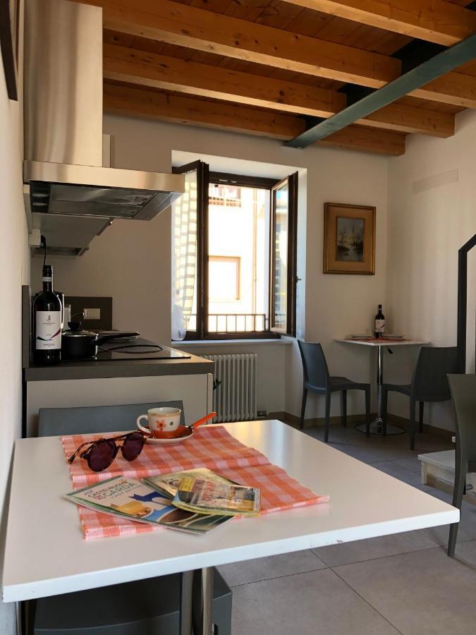 La Casa Della Ada Hotell Castelnuovo del Garda Exteriör bild