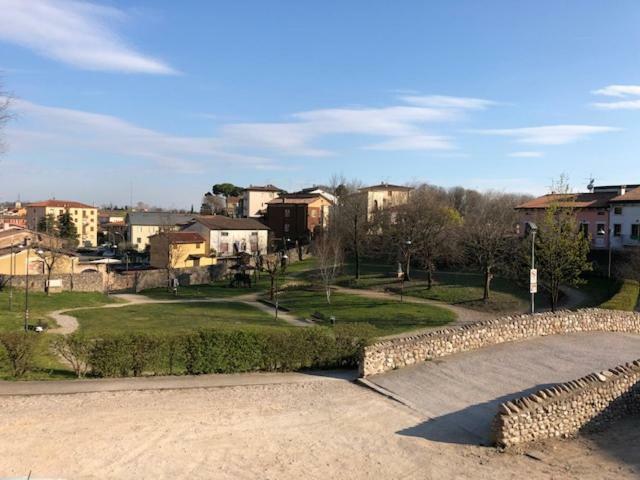 La Casa Della Ada Hotell Castelnuovo del Garda Exteriör bild